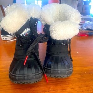 Nautical Snow Boots Size 9